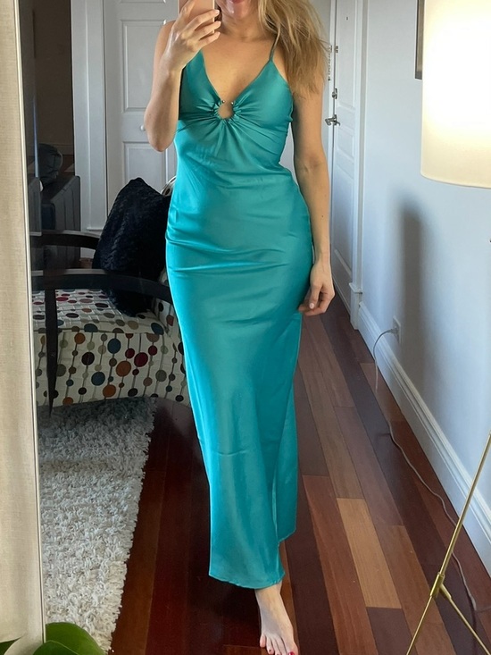 SHEIN Dresses & Skirts - Stunning Turquoise Maxi Dress Size Medium